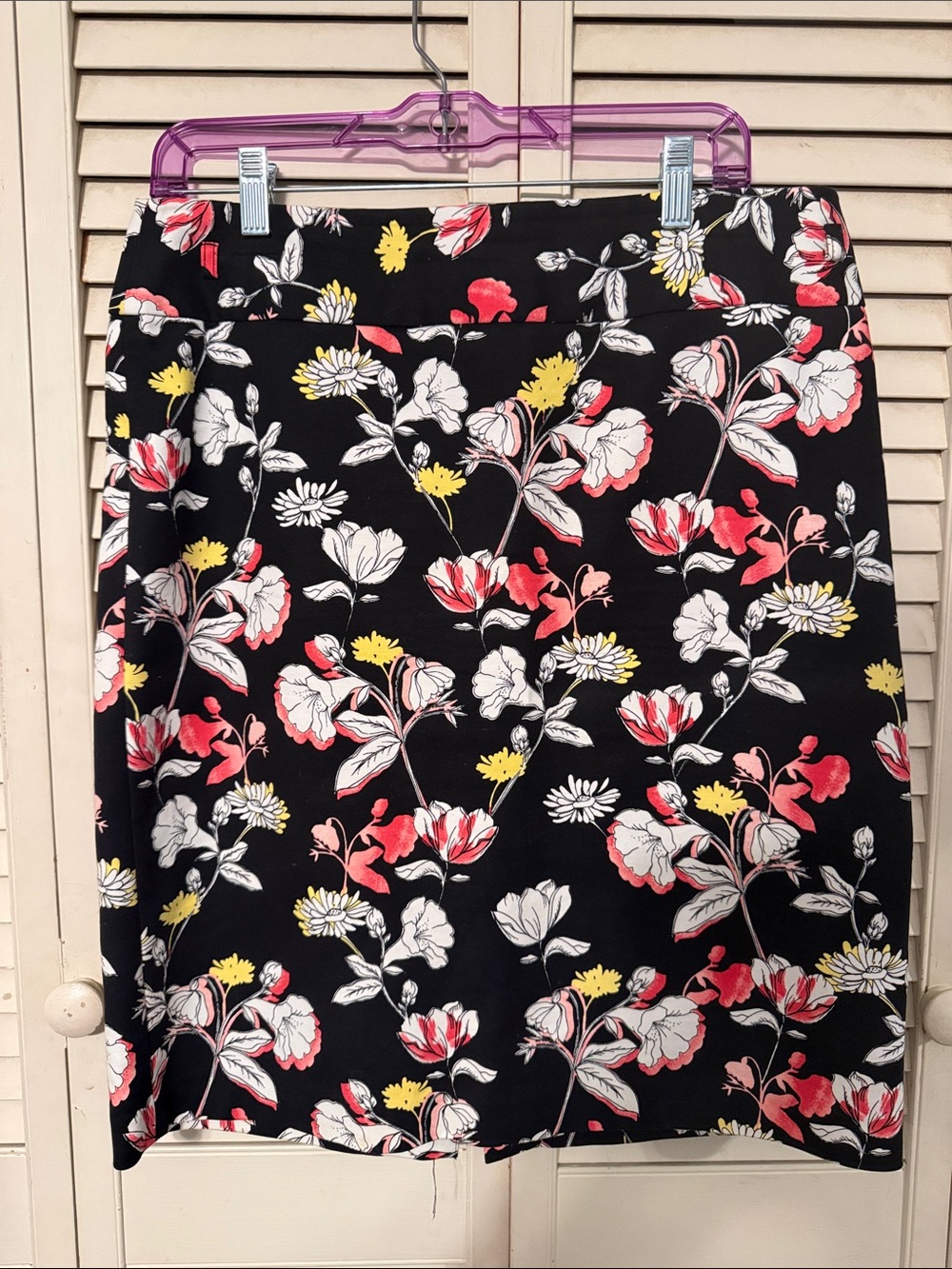 Liz Claiborne Black Floral Pencil Skirt with Red, White & Yellow Accents